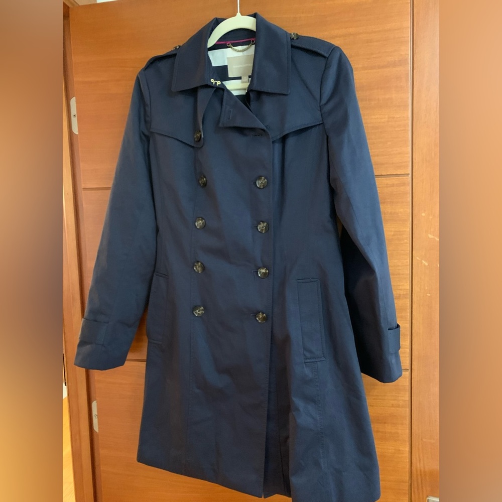 Navy blue trench coat (size medium)